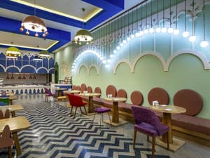 thumbnail: Restaurant
