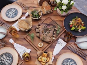 thumbnail: Restaurant