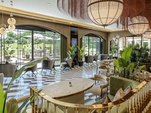 thumbnail: Restaurant