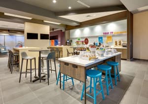 thumbnail: Breakfast area