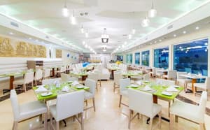 thumbnail: Restaurant