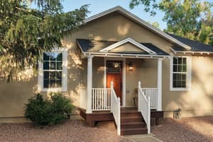 thumbnail: Exterior
