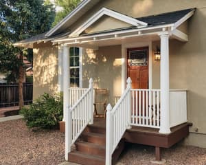 thumbnail: Exterior detail