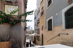 thumbnail: Exterior detail