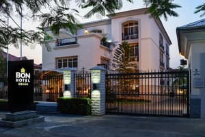 thumbnail: Exterior