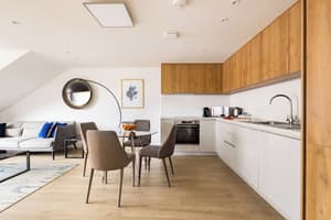 thumbnail: In-room dining