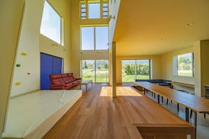 thumbnail: Interior