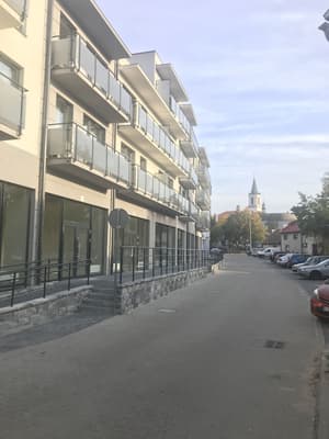 thumbnail: Property entrance