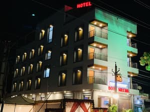 thumbnail: Front of property - evening/night