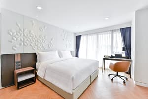 thumbnail: Room