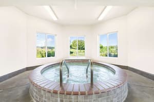 thumbnail: Pool