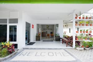 thumbnail: Property entrance