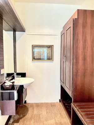 thumbnail: Bathroom