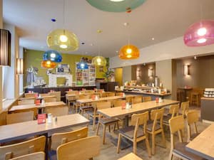 thumbnail: Restaurant