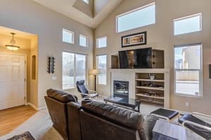 thumbnail: Living room