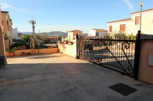 thumbnail: General view