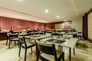 thumbnail: Restaurant