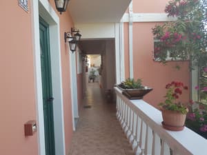 thumbnail: Hallway