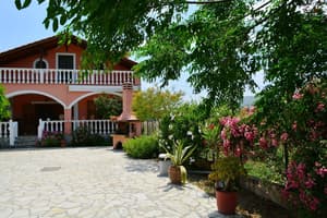 thumbnail: Exterior