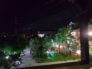 thumbnail: Exterior