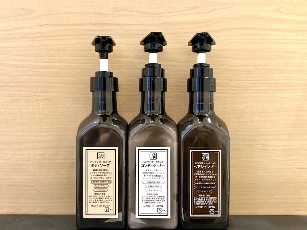 Bathroom amenities