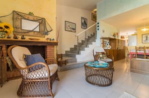 thumbnail: Living area