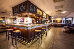 thumbnail: Bar (on property)