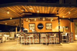 thumbnail: Poolside bar