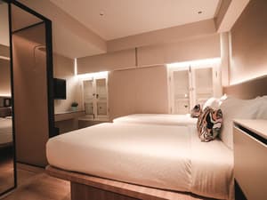 thumbnail: Room