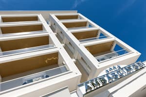 thumbnail: Exterior