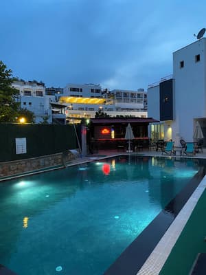 thumbnail: Pool