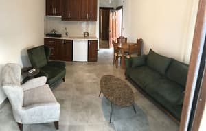 thumbnail: Front of property