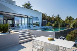 thumbnail: Infinity pool