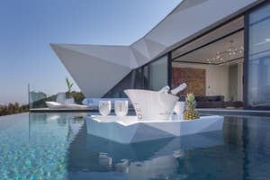 thumbnail: Pool