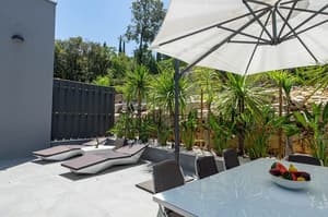 thumbnail: Balcony