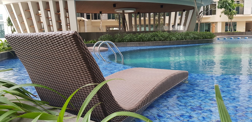 Sundeck