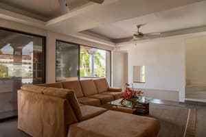 thumbnail: Interior