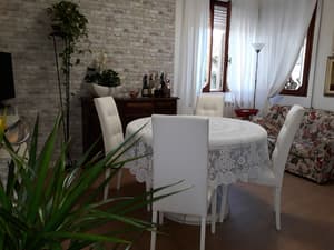 thumbnail: Interior