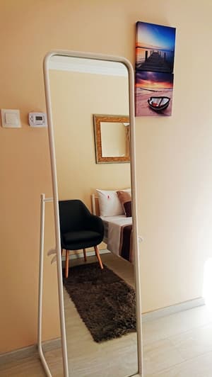 thumbnail: Interior detail
