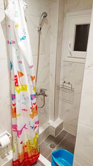 thumbnail: Bathroom shower