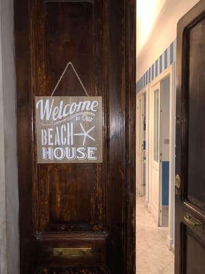 thumbnail: Interior detail