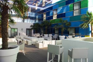 thumbnail: Lounge