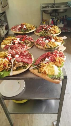 thumbnail: Restaurant
