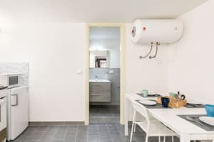 thumbnail: In-room dining