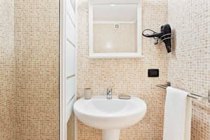 thumbnail: Bathroom sink
