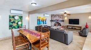 thumbnail: Dining room