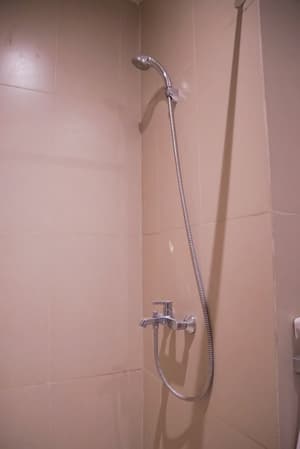 thumbnail: Bathroom shower