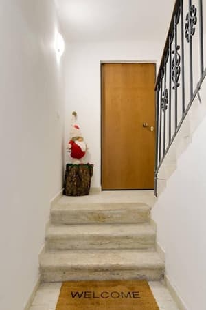 thumbnail: Staircase