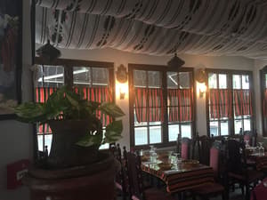 thumbnail: Restaurant