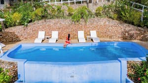 thumbnail: Infinity pool